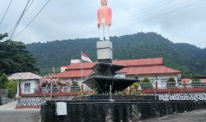 Monumen Patung Raja Banggai S.A. Amir Berdiri Megah di Kota Luwuk