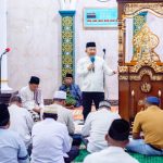 Sambut Tahun 2023, Bupati Amirudin Sujud Syukur di Masjid Agung Annur Luwuk