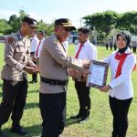 Polres Banggai Beri Penghargaan Tujuh Anggota Berprestasi