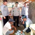 Pemilik Cap Tikus Tak Berkutik Saat Rumahnya Digeledah Polisi di Batui Selatan