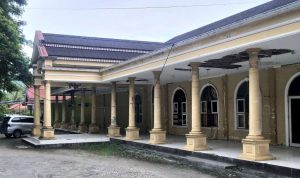 Gedung Nasional di Jalan Imam Bonjol Luwuk, Layaknya Bangunan Tua Tempo Dulu