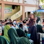 Program Jaksa Masuk Sekolah, Tim Penerangan Hukum Kejari Kunjungi MTs Negeri 1 Banggai