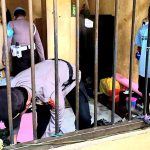 Perwira Piket IPTU Gede Wira Geledah Ruang Sel Tahanan Polres Banggai