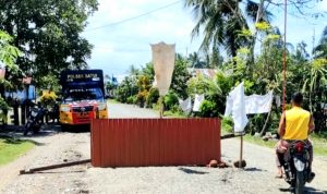 Kendaraan Berat 10 Bola Milik JOB Tomori Dilarang Melintas di Jalan Sinorang