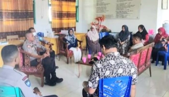 Curhat Guru di SMP Negeri 1 Kintom Banggai, Bahas Minat Belajar Siswa dan Mencegah Tawuran