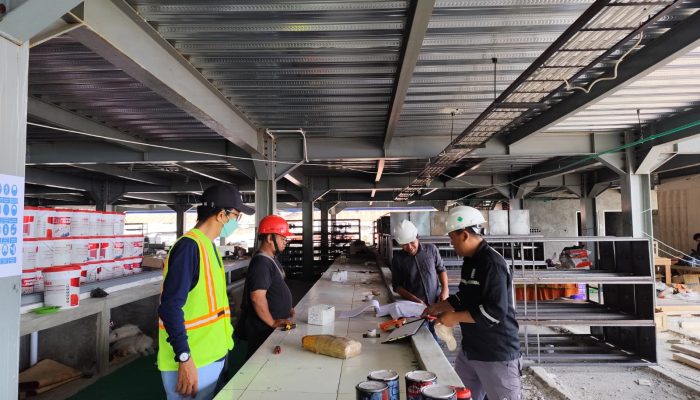 Pekerjaan Konstruksi Gedung Kantor BRIDA, BEU, dan Pasar Simpong Luwuk Terus Dipacu
