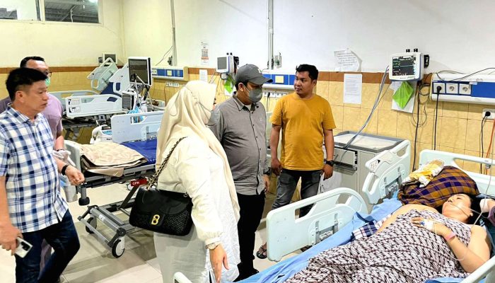 Raziras Tinjau Penanganan Medis Korban Speedboat di RSUD Luwuk