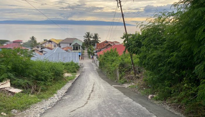 Peningkatan Jalan PUPR Banggai Menyasar Kelurahan Bungin Timur Luwuk, Warga Sampaikan Terima Kasih kepada Bupati