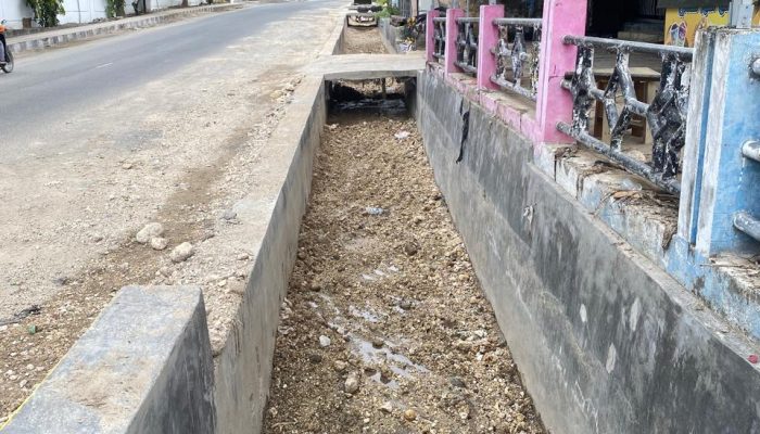 Bidang Pengairan PUPR Banggai Harap Warga Turut Berperan Menjaga Kebersihan Saluran Drainase