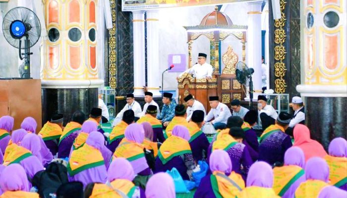 152 Jemaah Haji asal Banggai Berangkat Menuju Tanah Suci