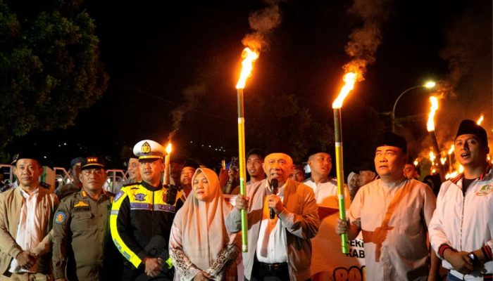 Malam Takbir Idul Adha 1446 Hijriyah, Dimeriahkan Pawai Obor Keliling Kota Luwuk