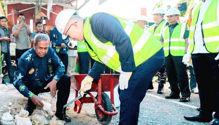 Bupati Amirudin Hadiri Peletakan Batu Pertama Revitalisasi Gedung Pengadilan Negeri Agama Luwuk