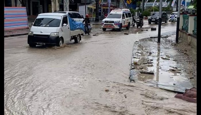 Tim Bidang Pengairan PUPR Dampingi Komisi II DPRD Banggai Audiens dengan BPJN Sulteng Bahas Masalah Drainase dan Jalan Dalam Kota Luwuk