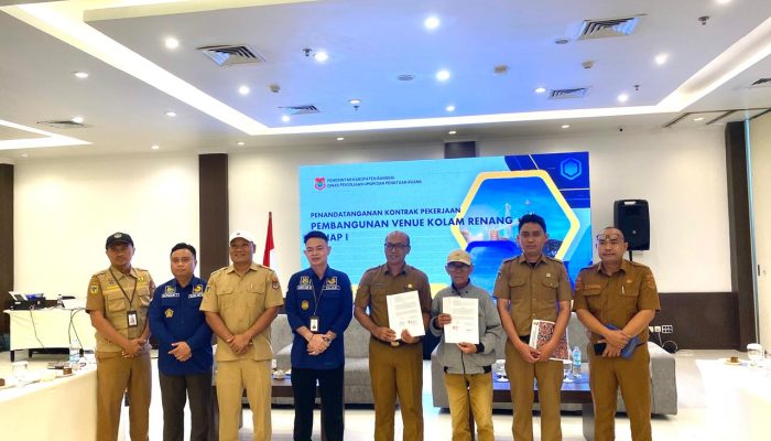 Kontrak Proyek Venue Kolam Renang Resmi Diteken, Kajari Anton Ingatkan Soal Ketepatan Waktu, Biaya dan Kualitas