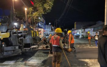 PUPR Banggai Perbaiki Jalan Pasar Simpong Luwuk, Pedagang Kini Nyaman Berjualan