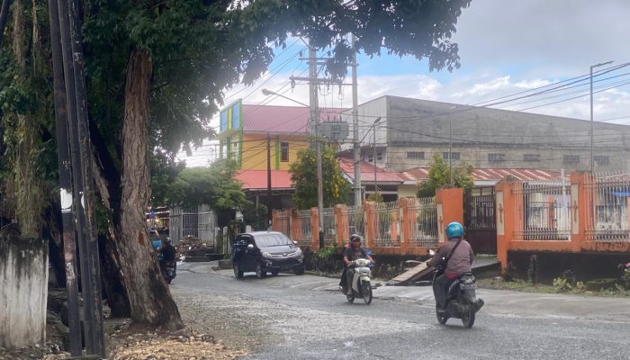 Dukung Kenyamanan Lalu Lintas Kota Luwuk, PUPR Banggai Perbaiki Jalan Tanjung Branjangan