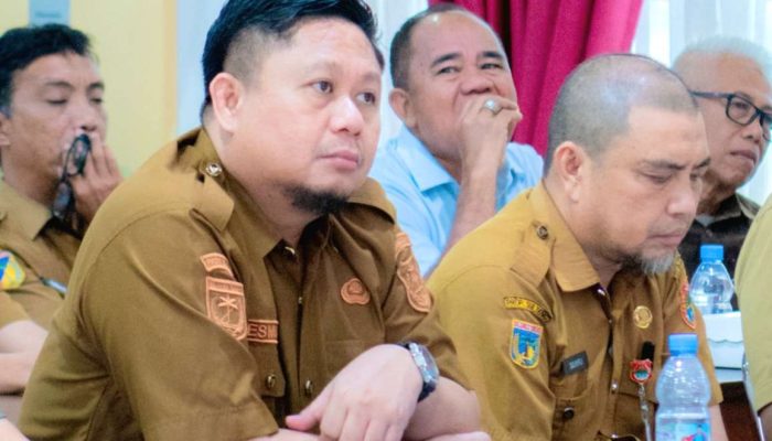 Bupati Amirudin Pimpin Rapat Evaluasi Serapan APBD 2025