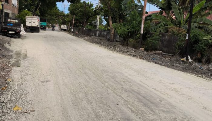 Ruas Jalan Belakang RSUD Luwuk–GOR Kilongan Segera Diaspal