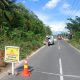 Jelang Lebaran, PUPR Banggai Tambal Sulam Jalan Pesisir Bunga–Lambangan