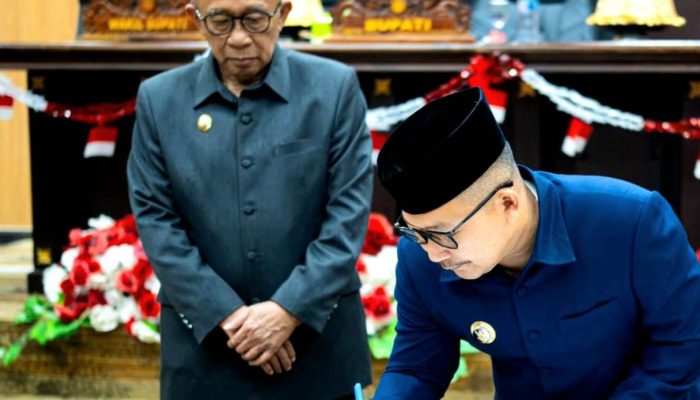 Tetapkan KUA-PPAS 2027, Pemda-DPRD Banggai Fokus Efisiensi dan Pelayanan Dasar